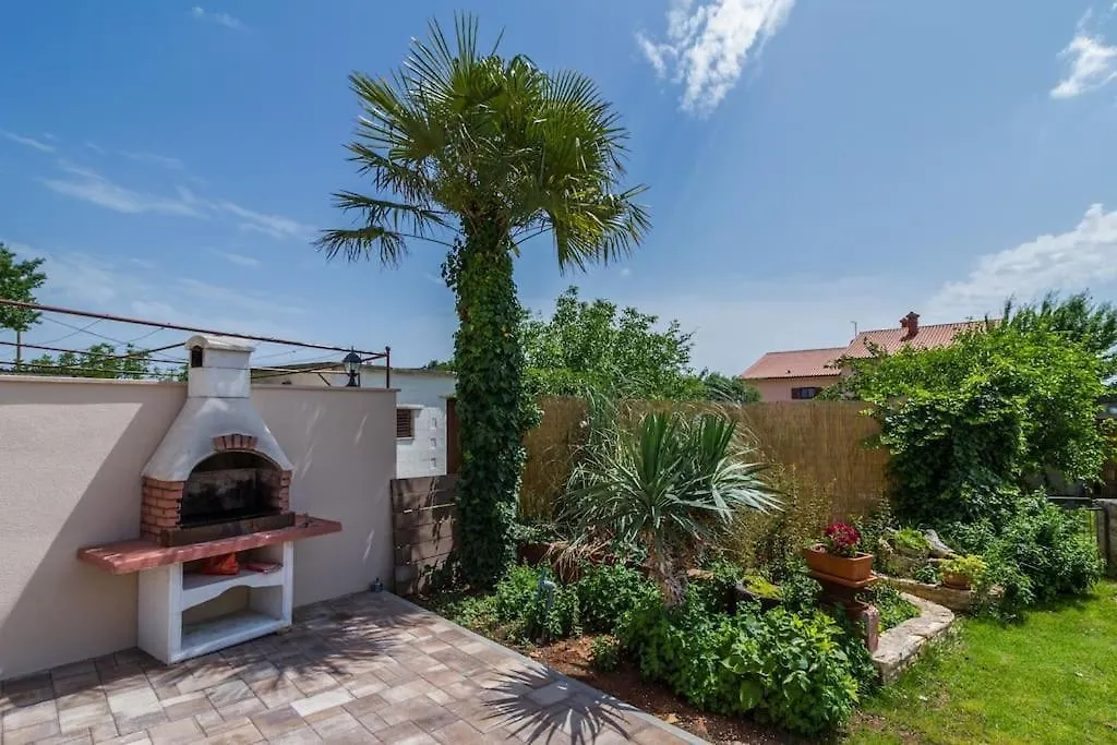 Villa Olden, Traditional Stone House Jursici
