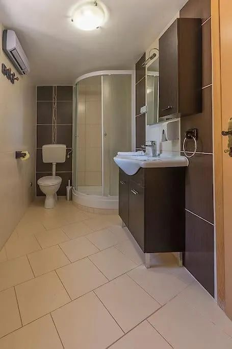 Villa Olden, Traditional Stone House Juršići