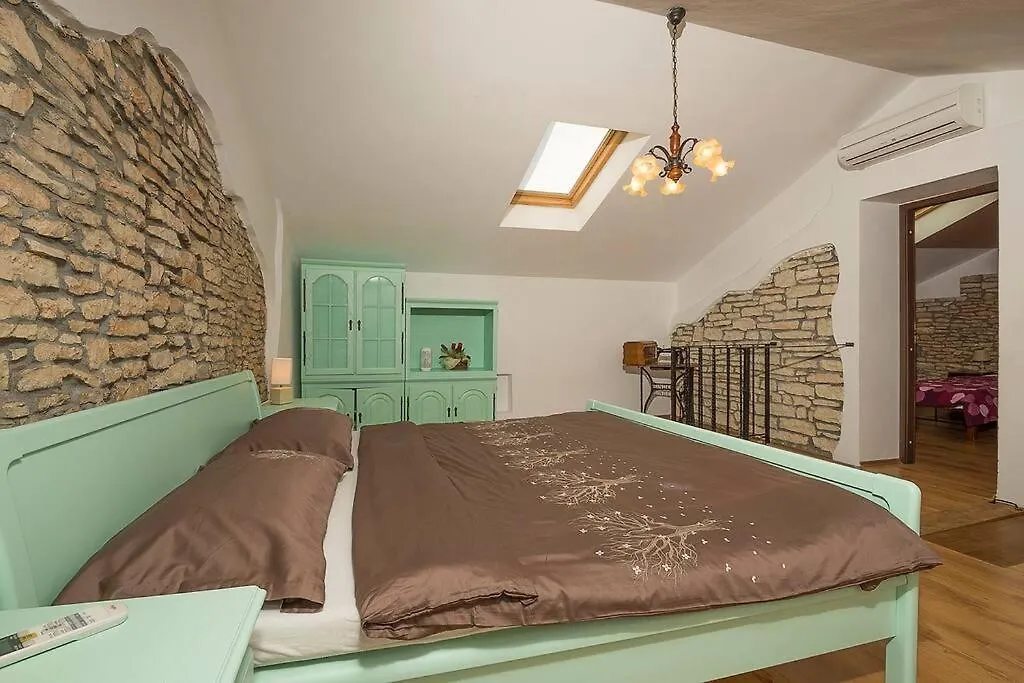 Villa Olden, Traditional Stone House Jursici Croatia