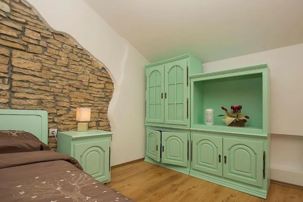Villa Olden, Traditional Stone House Jursici 0*,