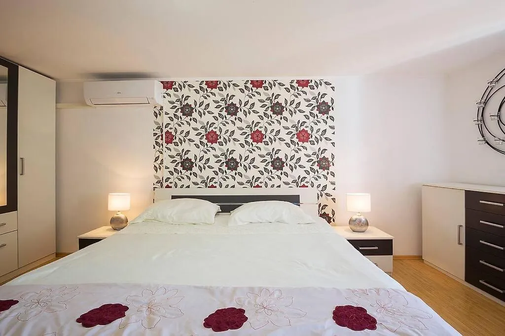 Villa Olden, Traditional Stone House Jursici 0*,  Croatia